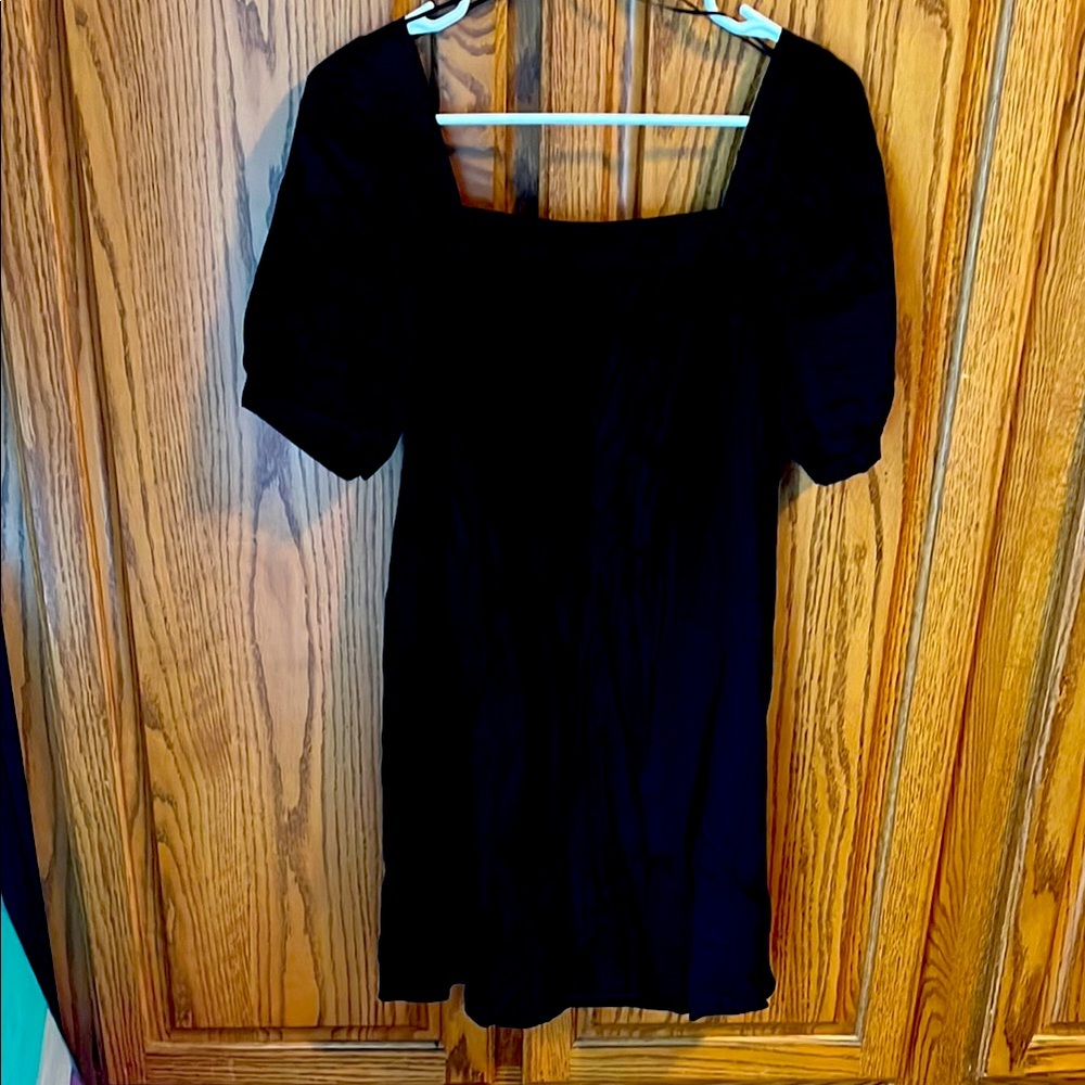 Old Navy Square neck puff sleeve dress